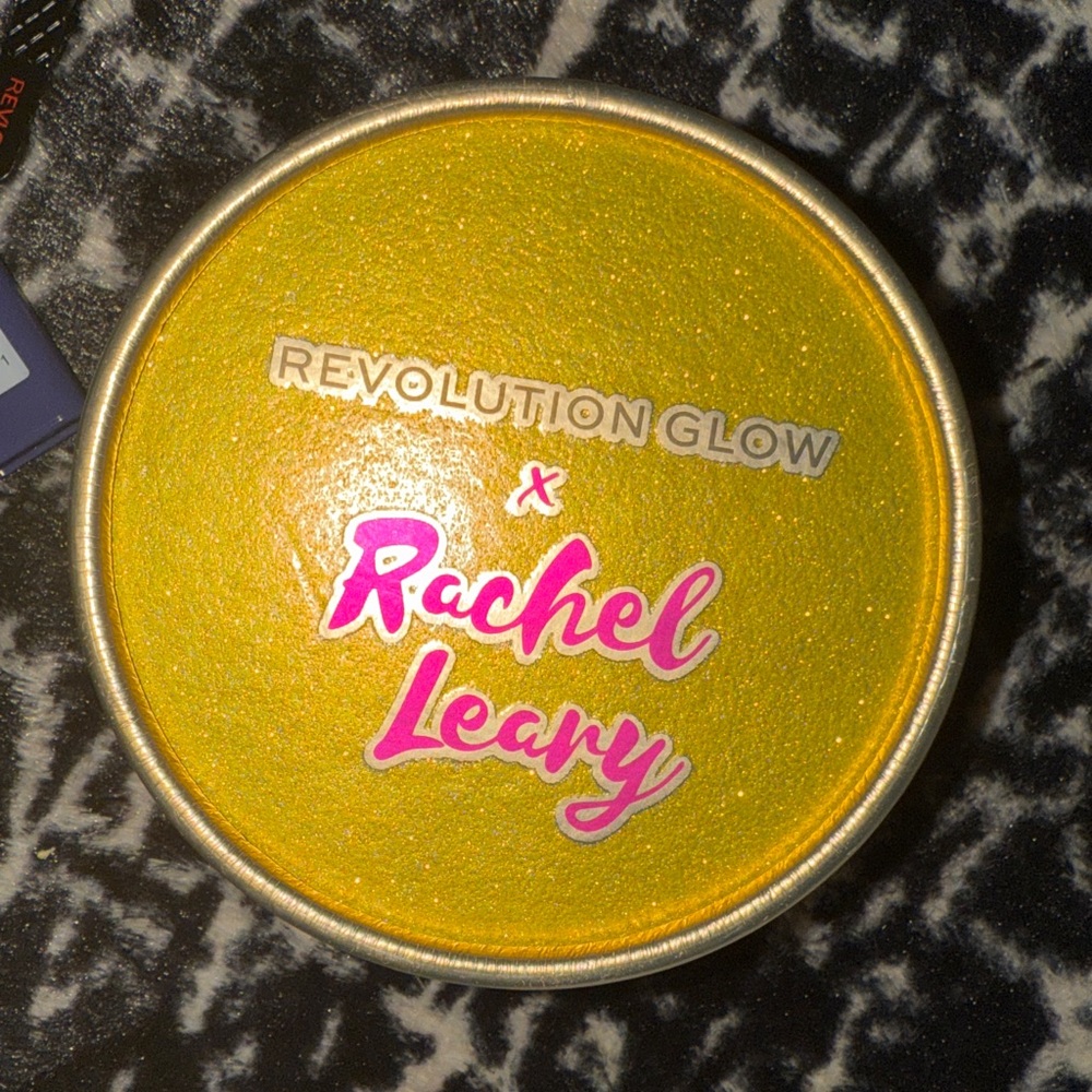 Revolution Glow x Rachel Leary Radiant Yellow Highlighter bnib sealed
